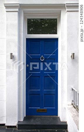 Blue door 124348906