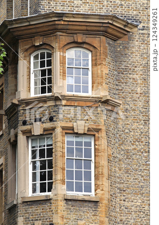 Building facade 124349261