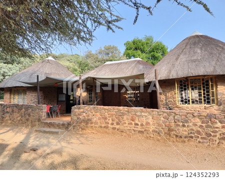 ボツワナの首都ハボロネにあるGaborone Pottery ボツワナの首都ハボロネにあるGaborone Pottery 124352293
