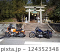 神社とバイク 124352348