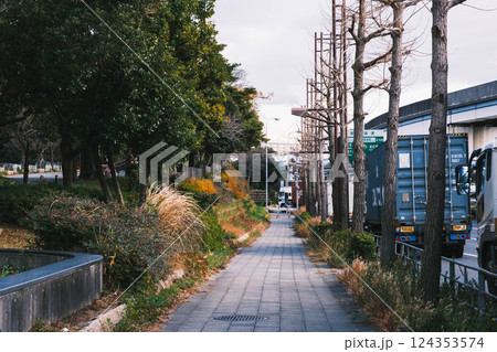 [大阪南港]みなとエリアの風景 124353574