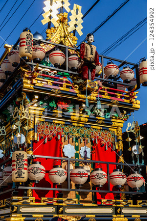 春の高山祭り 屋台曳き揃えと御巡幸　飛騨高山　4月 124354992