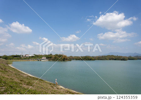 台湾 烏山頭水庫の風景 八田ダム 124355359