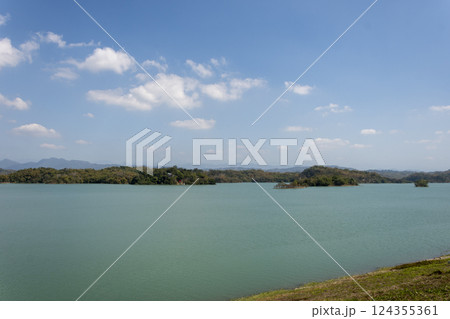 台湾 烏山頭水庫の風景 八田ダム 台湾 烏山頭水庫の風景 八田ダム 124355361