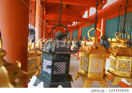 春日大社 奈良県 奈良市 春日野町 春日大社 奈良県 奈良市 春日野町 124355649