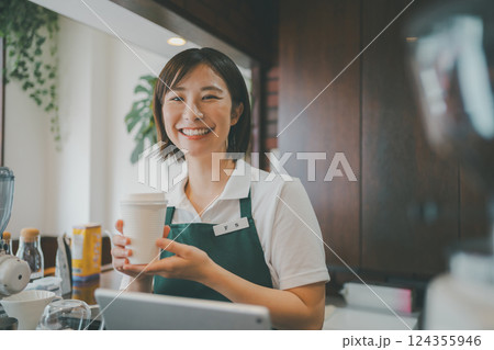 coffee shop coffee shop 124355946