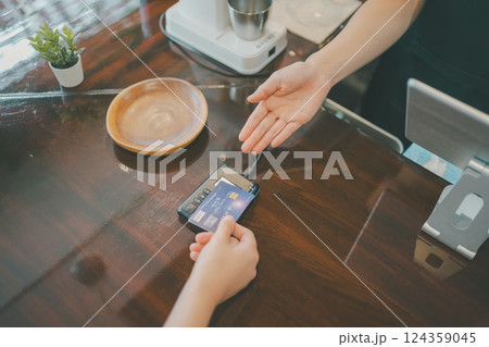 coffee shop coffee shop 124359045