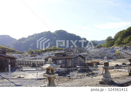 恐山菩提寺 参道脇の温泉施設(令抜の湯) 恐山菩提寺 参道脇の温泉施設(令抜の湯) 124361411
