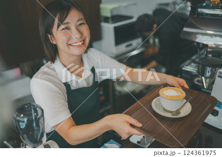 coffee shop coffee shop 124361975