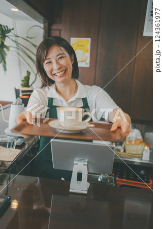 coffee shop coffee shop 124361977