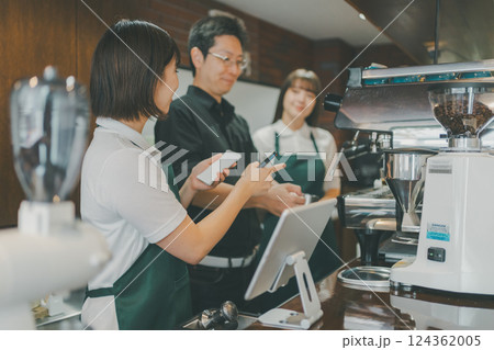 coffee shop 124362005