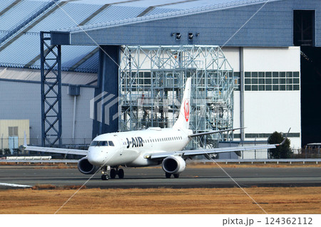 大阪国際空港 JAL 飛行機 離陸 スカイパーク 大阪国際空港 JAL 飛行機 離陸 スカイパーク 124362112