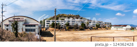 池島2025 長崎市立池島中学校 パノラマ【長崎市】 池島2025 長崎市立池島中学校 パノラマ【長崎市】 124362428