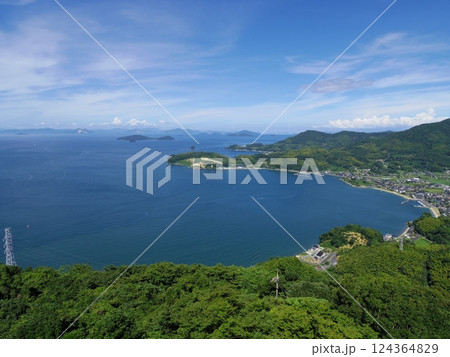 飯の山展望台より望む絶景(山口県周防大島町) 124364829