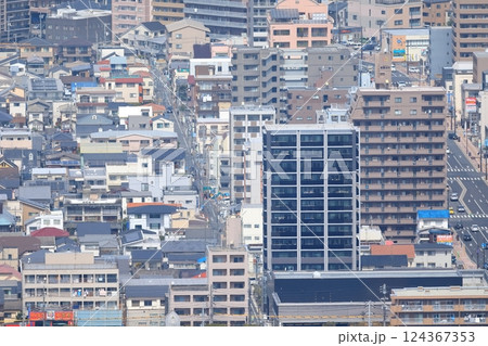 広島市の街並み(黄金山頂上からの風景) 広島市の街並み(黄金山頂上からの風景) 124367353