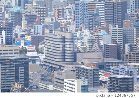 広島市の街並み（黄金山頂上からの風景） 124367357