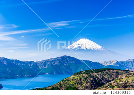 箱根大観山展望台から見る富士山 124369316