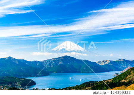 箱根大観山展望台から見る富士山 124369322