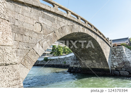 長崎県平戸市 重要有形文化財の幸橋 長崎県平戸市 重要有形文化財の幸橋 124370394