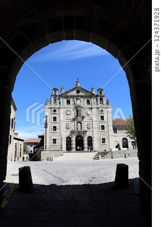 スペイン・アビラのサンタ・テレサ修道院 124371928