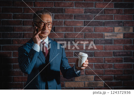 成功者の裏側 124372936
