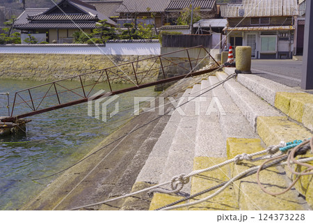 広島県福山市、鞆の浦にある雁木 広島県福山市、鞆の浦にある雁木 124373228