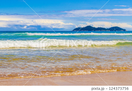Praia Lopes Mendes beach on tropical island Ilha Grande Brazil. 124373756