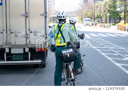 路駐 取締り 警備員 路駐 取締り 警備員 124374580