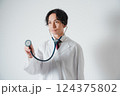信頼と安心を届ける医師 124375802