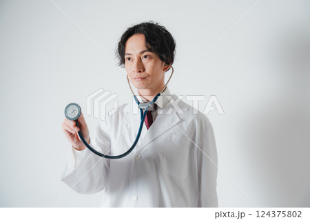 信頼と安心を届ける医師 信頼と安心を届ける医師 124375802