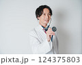 信頼と安心を届ける医師 124375803