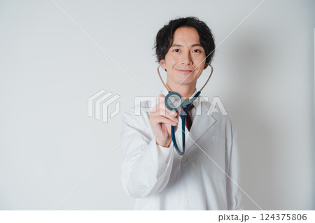 信頼と安心を届ける医師 信頼と安心を届ける医師 124375806