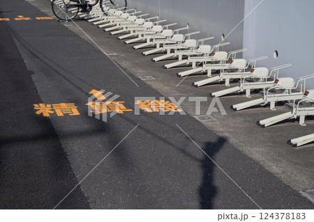 時間貸の駐輪場 124378183