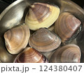 ボイルされるハマグリ 124380407