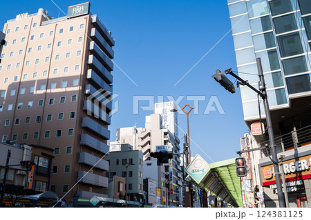 【蒲田東口商店街】早朝の商店街の通り 【蒲田東口商店街】早朝の商店街の通り 124381125
