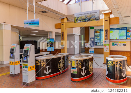 静岡県　下田市　伊豆急下田駅 124382211