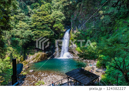 静岡県　河津町　河津七滝　大滝 124382227