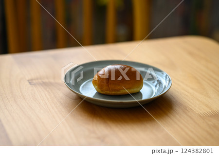 バターロール バターロール 124382801