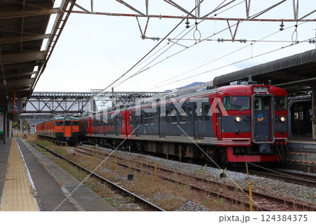 しなの鉄道115系電車（軽井沢⇔長野） 124384375