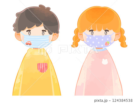 かわいいマスクをした子供　男の子と女の子 124384538