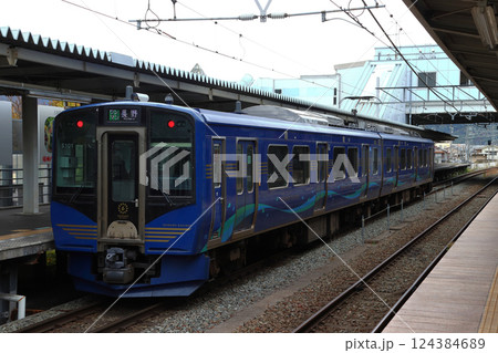 しなの鉄道SR1系ライナー編成（軽井沢⇔長野） 124384689