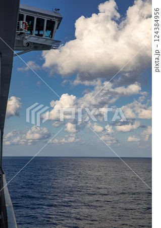 クルーズ 124384956