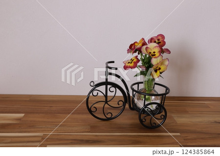 パンジー 124385864