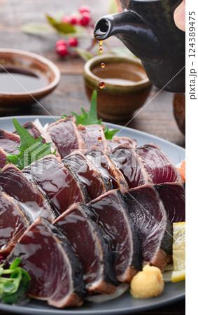 鰹のたたき 124389475