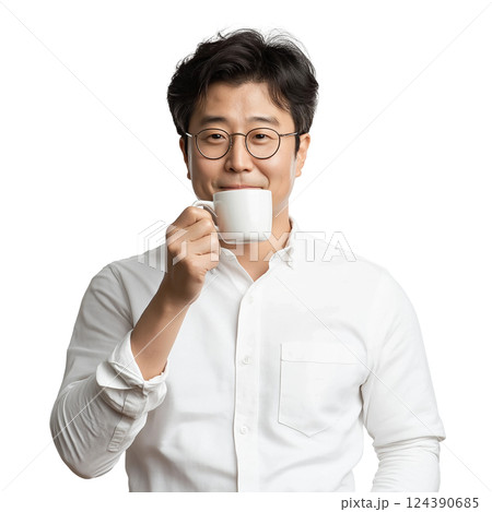man with cup of tea 124390685