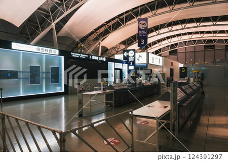 [関西国際空港]国際線出発ロビー 124391297