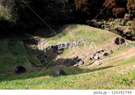 熊本県南関町　豊前街道沿いの観光スポット「南関城跡」 124391749