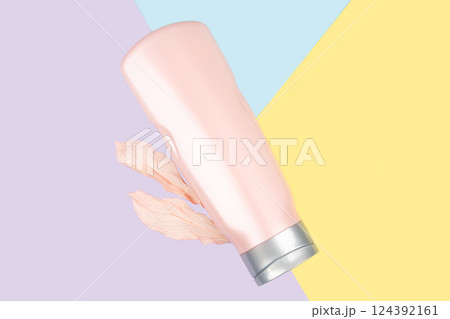 Cosmetic product Cosmetic product 124392161