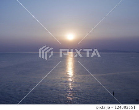 淡路島の朝日 淡路島の朝日 124392551