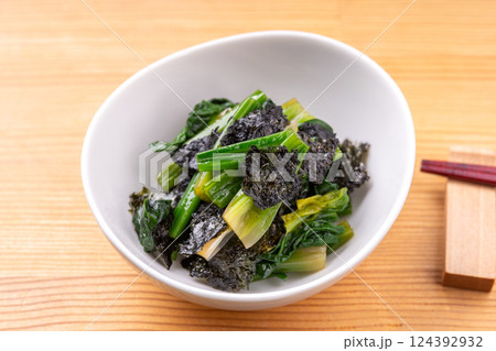 縮みほうれん草の海苔和え 124392932
